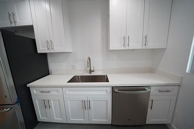 1st image of 852 S Lucerne Blvd