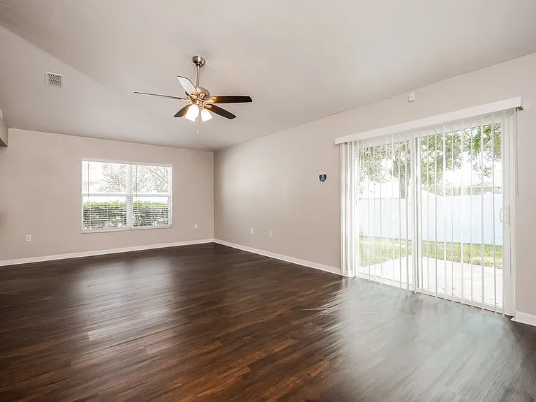 2420 Tealwood Cir — Photo 9