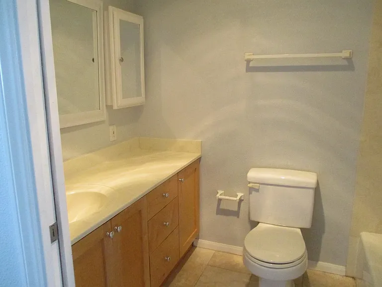 2228 Chatsworth Blvd #8 — Photo 6