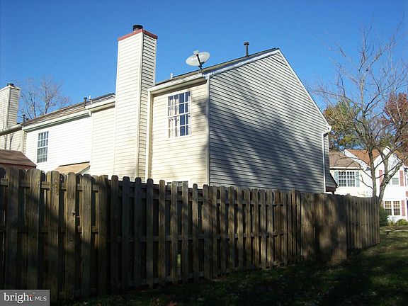 3rd image of 11250 Girven Ct