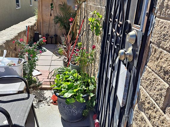 2nd image of 3708 Keltner Ave #15
