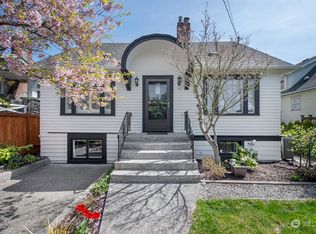 7004 Linden Ave N, Seattle, WA 98103