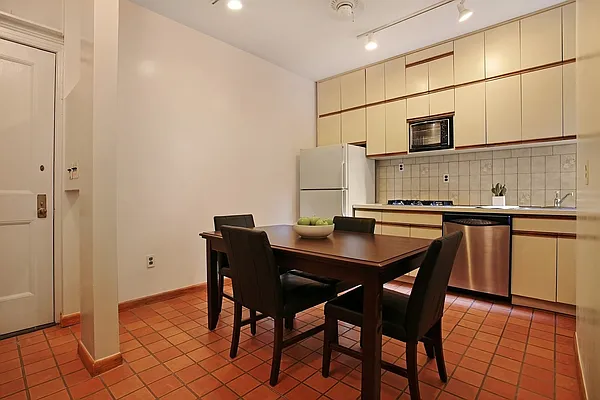 Sold by Corcoran | media 19