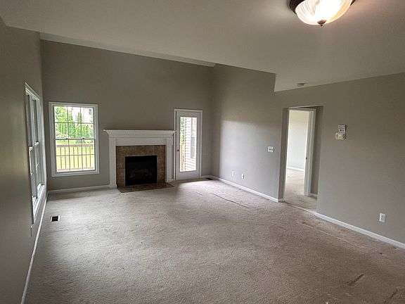 5th image of 511 Brooks Hollow Ct