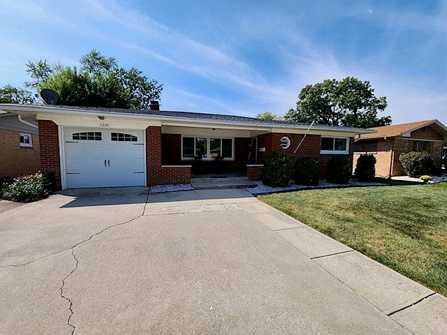 2nd image of 2220 Fisher Ave