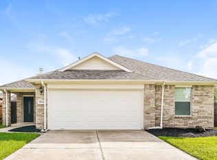 4843 Chase Court Dr, Bacliff, TX 77518