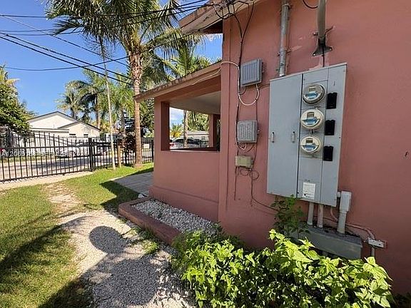 4th image of 8044 NW 1st Pl