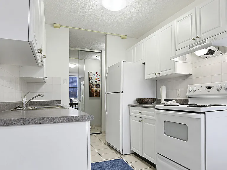 815 4th Ave SW — Photo 35