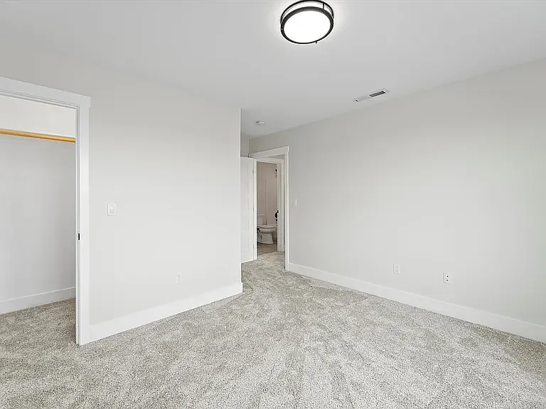8406 Silver Mound Dr — Photo 7