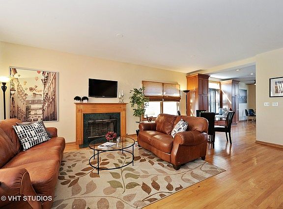 2nd image of 1758 W Leland Ave