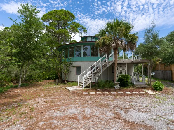 3056 Bay St, Gulf Breeze, FL 32563