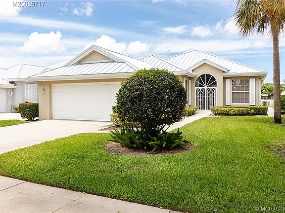 3rd image of 2627 SW Greenwich Way