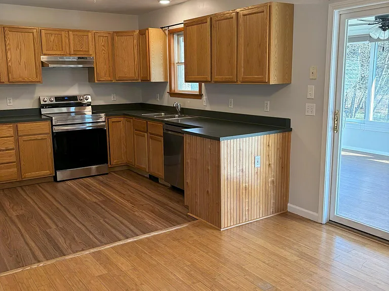 420 Sepasco Center St — Photo 6