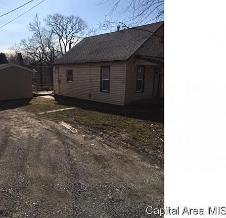 3rd image of 128 E Madison St
