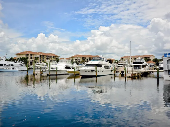 801 Seafarer Circle #305, Jupiter, FL 33477