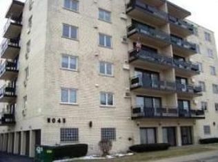 8045 Oconnor Dr APT 2D, River Grove, IL 60171