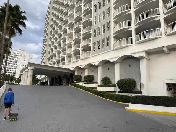 5401 Collins Ave APT 107, Miami Beach, FL 33140