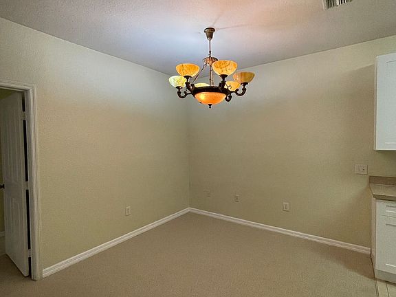 5th image of 6002 Hemingway Cir