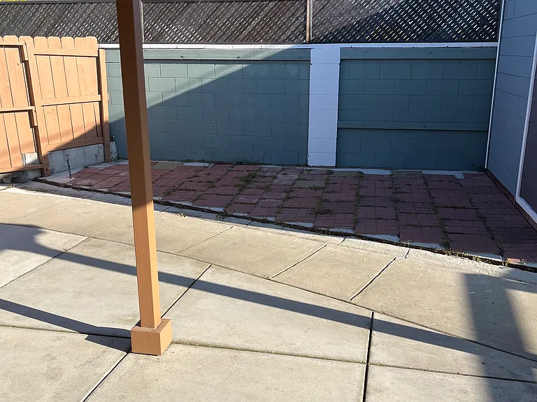 306 S B St — Photo 13
