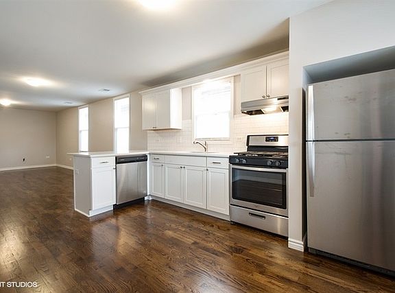 4th image of 1627 W Foster Ave #2
