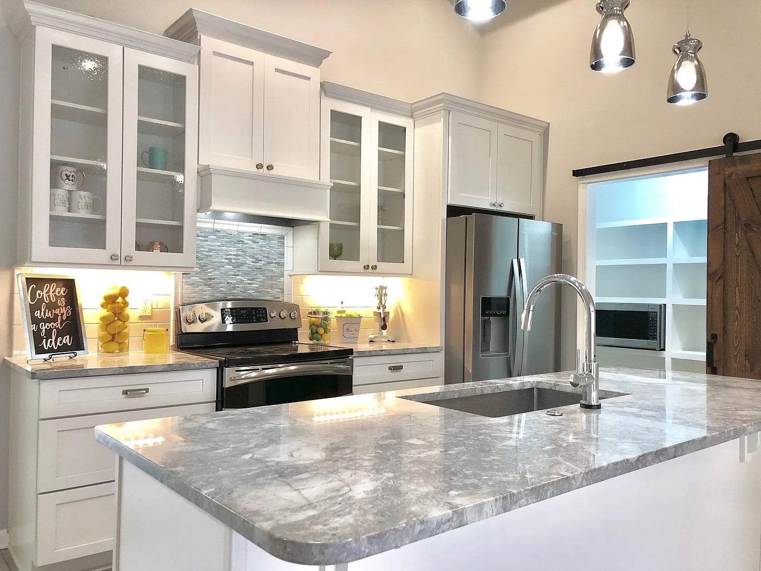 4 bed, 2294 sqft, $3,500 — Photo 1