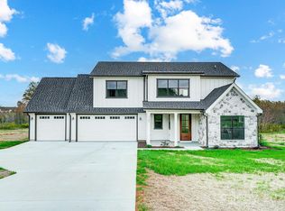 3183 Burlingame Dr, Crouse, NC 28033