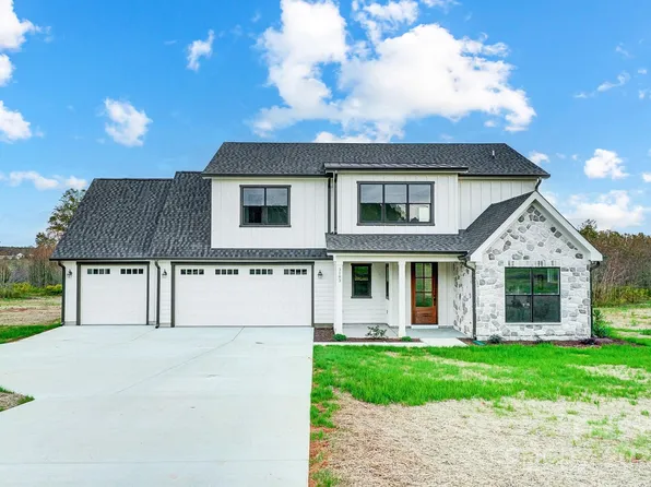 3183 Burlingame Dr, Crouse, NC 28033