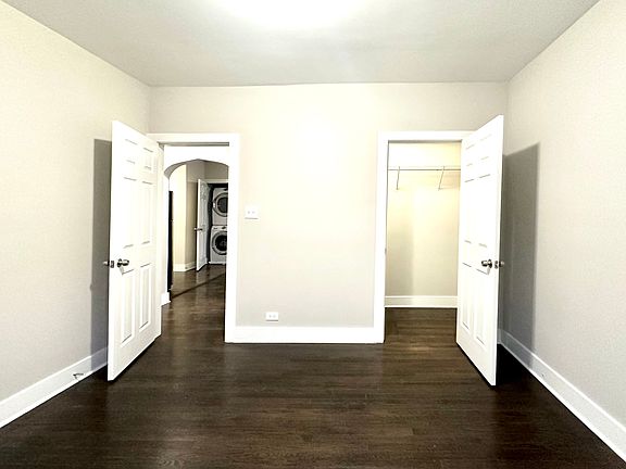 4th image of 2128 N Sawyer Ave #1E