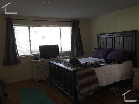 4th image of 320 Hammond Pond Pkwy #101CC
