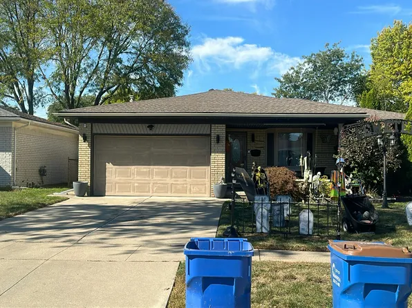 30251 Autumn Ln, Warren, MI 48088