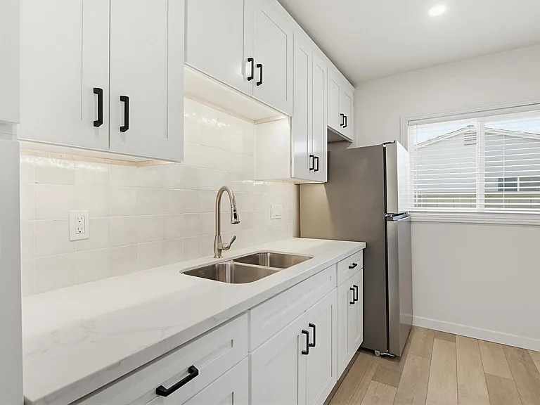 413 1/2 S Myers St #1 — Photo 7