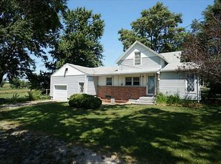 4600 Alice Rd, Center Point, IA 52213