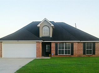 38471 Highland Terrace Ave, Denham Springs, LA 70706