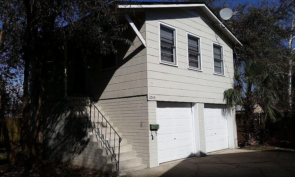 1st image of 2745 Forbes St
