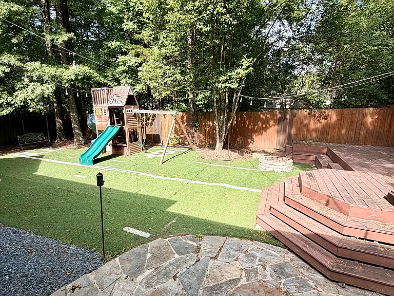 2620 Oleander Dr — Photo 39