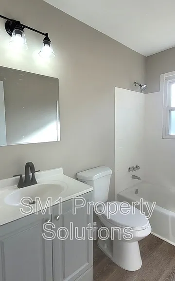 1417 Ardmore Dr #D — Photo 12