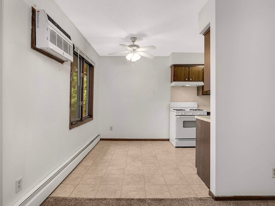 1st image of 10890 S Shore Dr APT 11