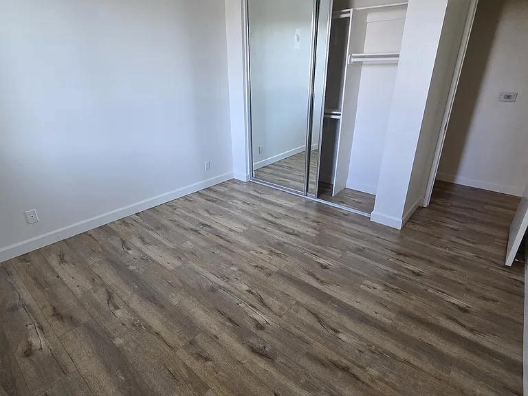 1130 Rexford Dr #7 — Photo 10