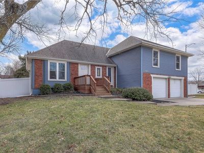 1401 E Sunvale Ter, Olathe, KS, 66062