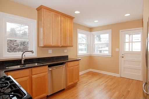 5th image of 1837 N 77th Ave