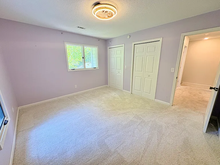 105 Shaftsbury Rd — Photo 32