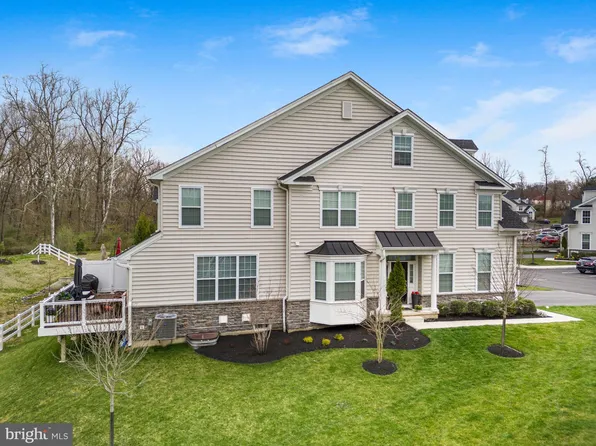 2102 Julia Dr, Conshohocken, PA 19428