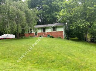 7 Eastcrest Dr, Fairview, NC 28730