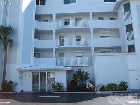2nd image of 4521 Bay Beach Ln APT 322