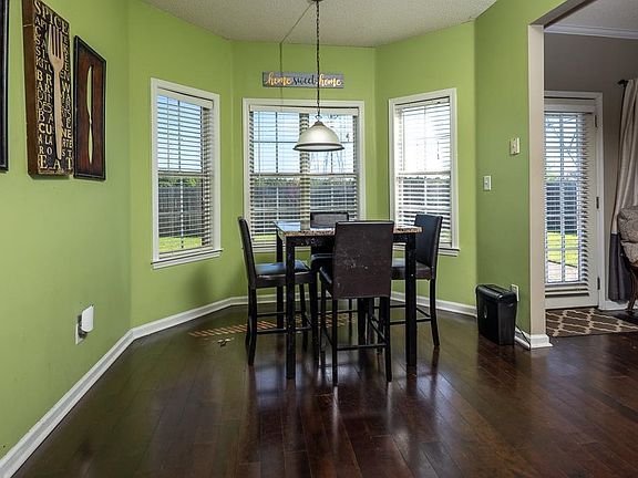 5th image of 2644 Plum Creek Dr