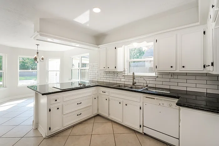 18011 Tall Cypress Dr — Photo 6