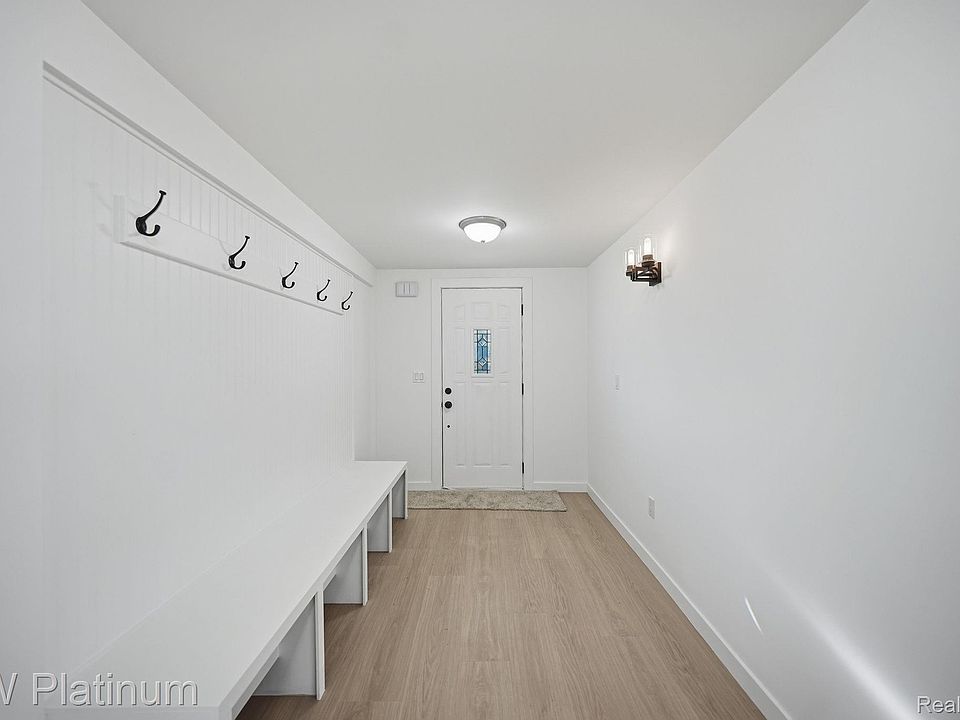 1309 Saint Clair Blvd, photo 6