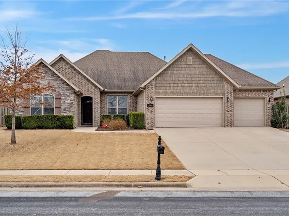 2001 Venice Ave, Lowell, AR 72745