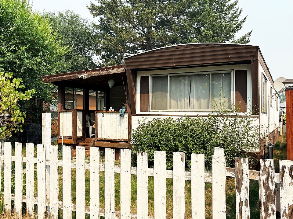 1st image of 130 Station Rd #19