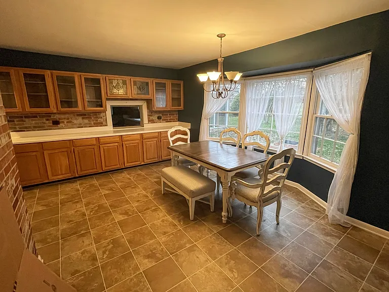 1814 Avon Rd — Photo 10